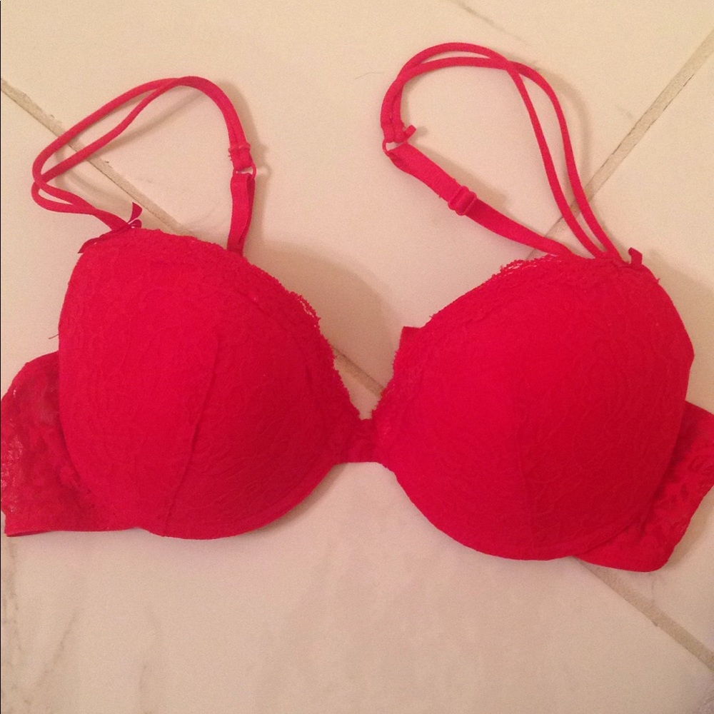 Material Girl bra, padded, lace, red, 36c, EUC!